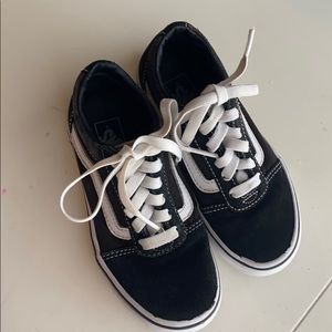 Black vans